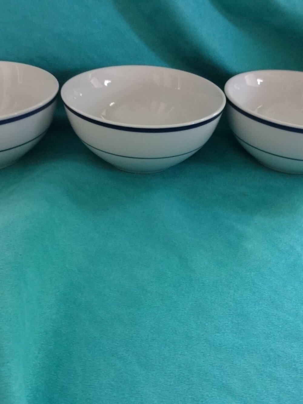 3 Maitre d by Oneida porcelain bowls White w Blue stripe DE (blue& black)
